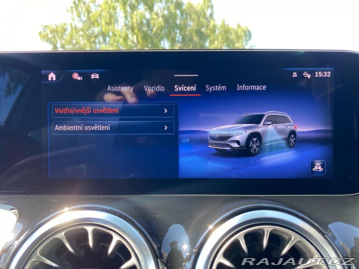 Mercedes-Benz EQB 300 4MATIC 2025