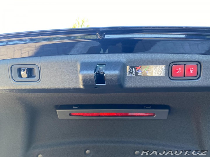 Mercedes-Benz E E 220 D 4MATIC 2025