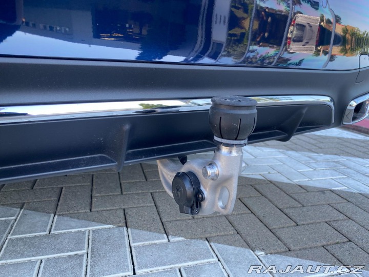 Mercedes-Benz E E 220 D 4MATIC 2025