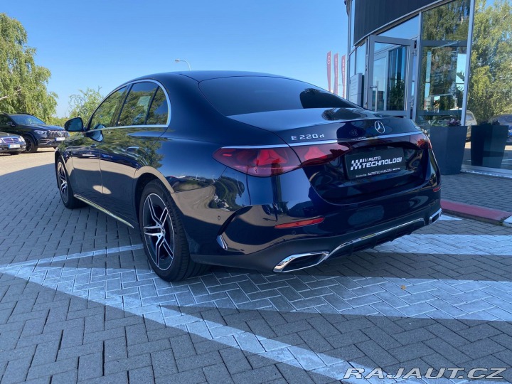 Mercedes-Benz E E 220 D 4MATIC 2025
