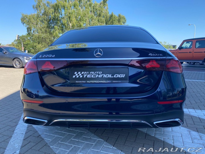Mercedes-Benz E E 220 D 4MATIC 2025
