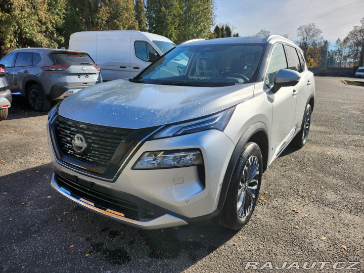Nissan X-Trail Tekna 5 míst 2025