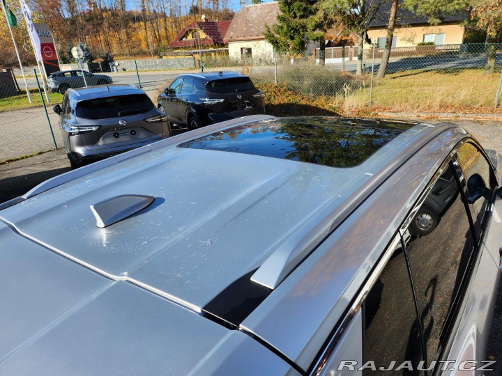 Nissan X-Trail Tekna 5 míst 2025