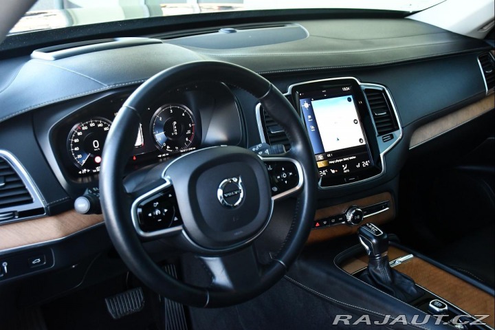 Volvo XC90 D4 INSCRIPTION PANO TAŽNÉ 2018