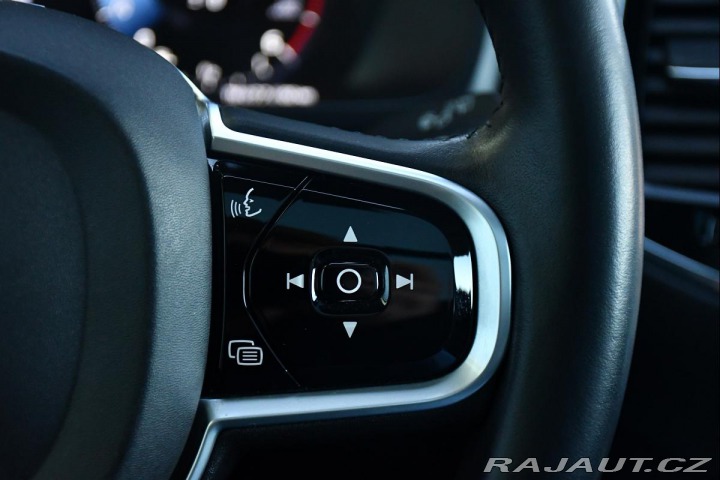 Volvo XC90 D4 INSCRIPTION PANO TAŽNÉ 2018