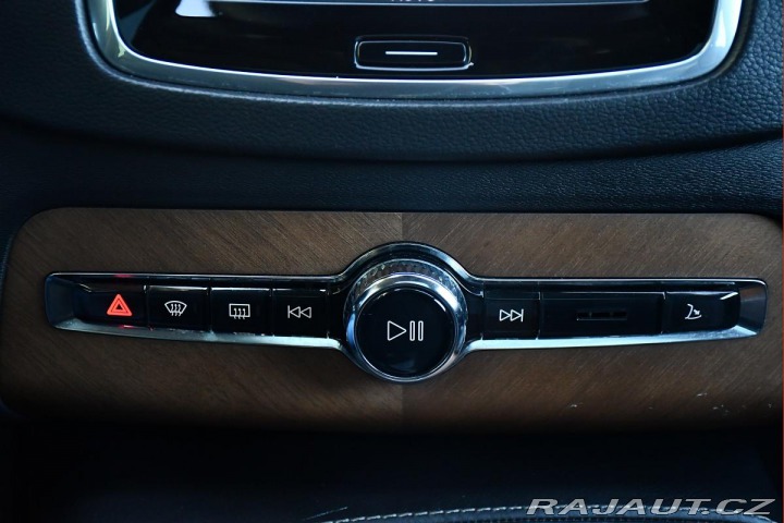 Volvo XC90 D4 INSCRIPTION PANO TAŽNÉ 2018