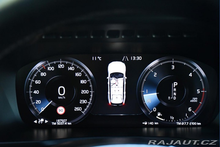 Volvo XC90 D4 INSCRIPTION PANO TAŽNÉ 2018