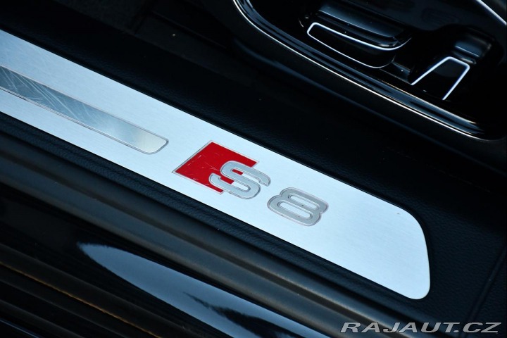 Audi S8 4.0TFSi V8T 2016