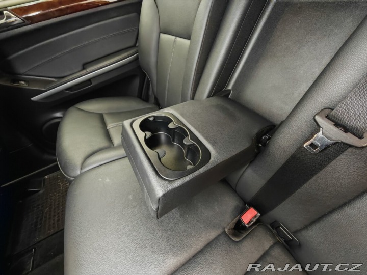 Mercedes-Benz GL 450 2011