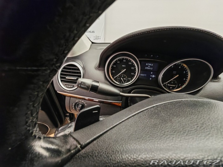 Mercedes-Benz GL 450 2011