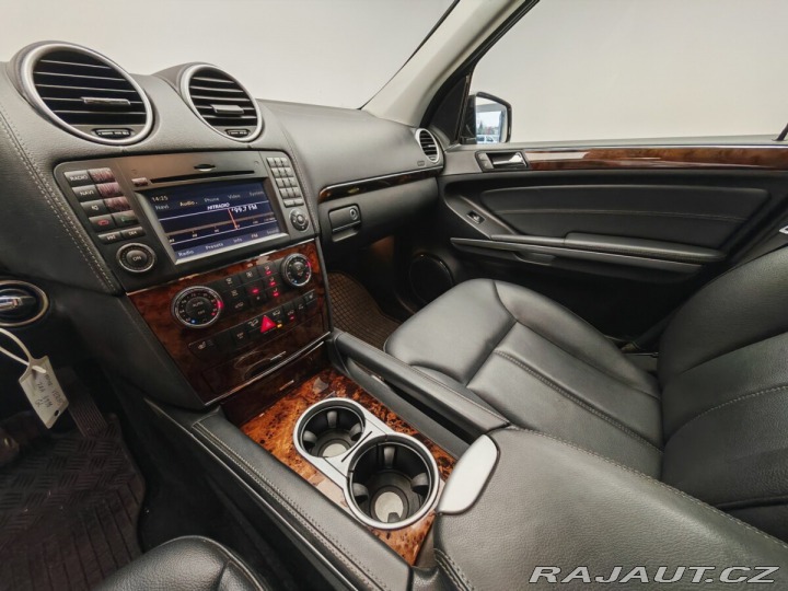 Mercedes-Benz GL 450 2011