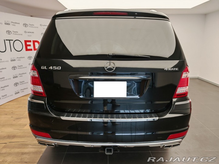 Mercedes-Benz GL 450 2011