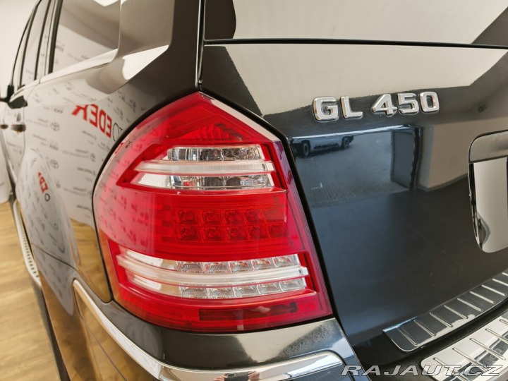 Mercedes-Benz GL 450 2011