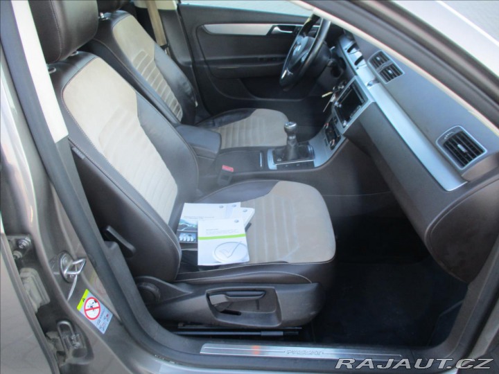 Volkswagen Passat 2,0 TDi CR 103kw 4x4 High 2011