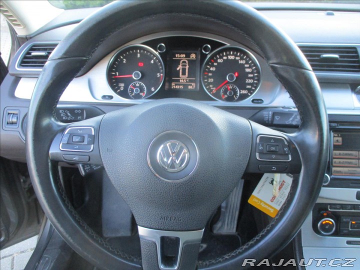 Volkswagen Passat 2,0 TDi CR 103kw 4x4 High 2011