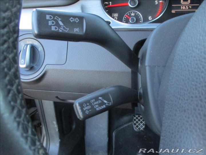 Volkswagen Passat 2,0 TDi CR 103kw 4x4 High 2011