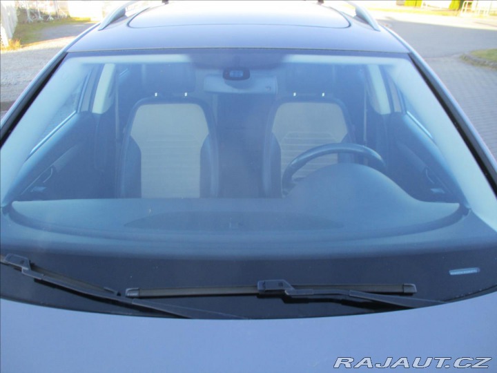 Volkswagen Passat 2,0 TDi CR 103kw 4x4 High 2011