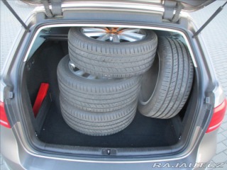 Volkswagen Passat 2,0 TDi CR 103kw 4x4 High 2011