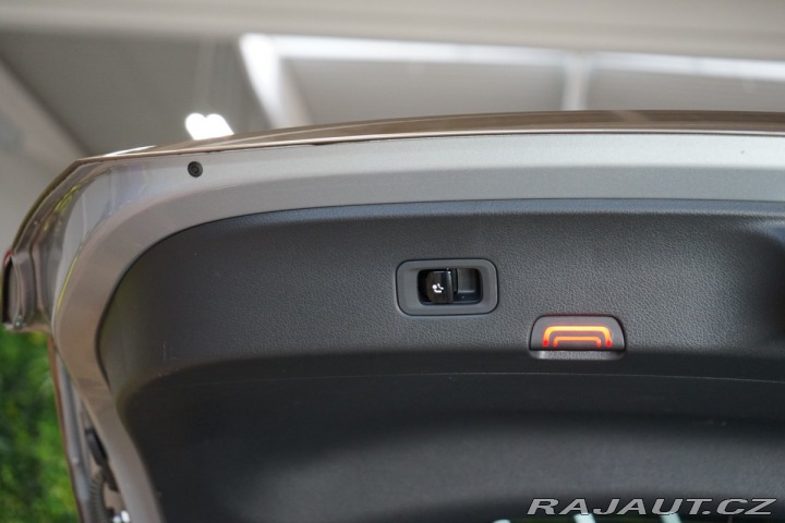 Mercedes-Benz GLC 220d*4M*COUPÉ*PPF*TAŽ*360 2024