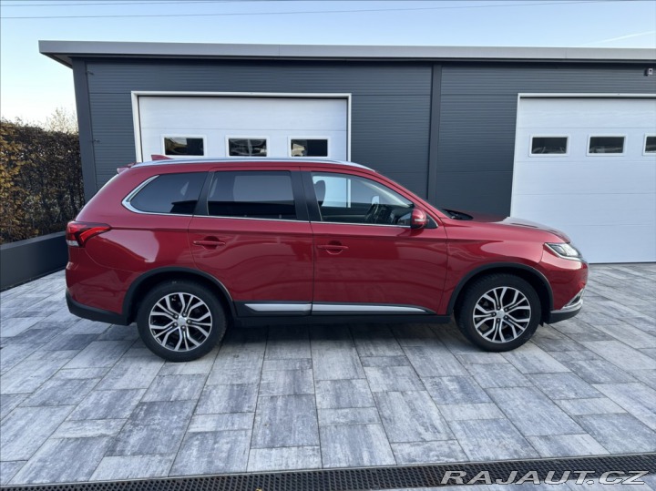 Mitsubishi Outlander 2,0 150PS Edition 100 A/ 2017