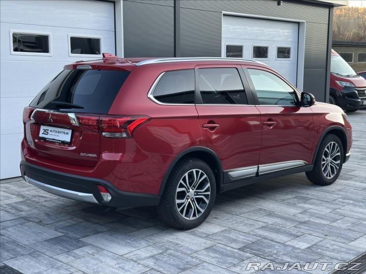 Mitsubishi Outlander 2,0 150PS Edition 100 A/ 2017