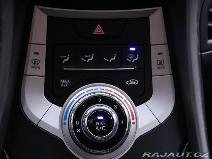 Hyundai Elantra 1,6 GDI 97kW Style 1Maj C 2012