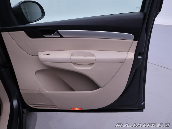 Volkswagen Sharan 2,0 TDI 100kW Highline Na 2014