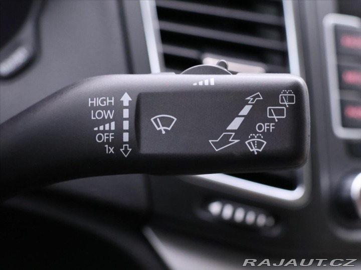 Volkswagen Sharan 2,0 TDI 100kW Highline Na 2014