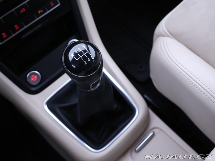 Volkswagen Sharan 2,0 TDI 100kW Highline Na 2014