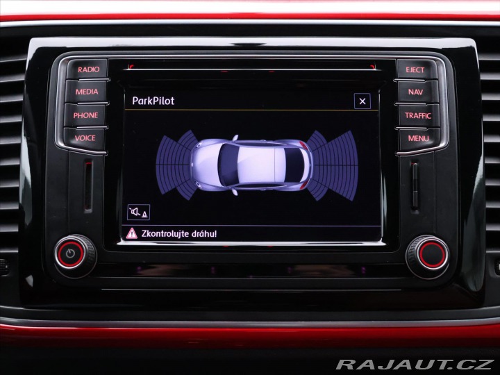 Volkswagen Beetle 1,2 TSI 77kW Aut.klima Ků 2015