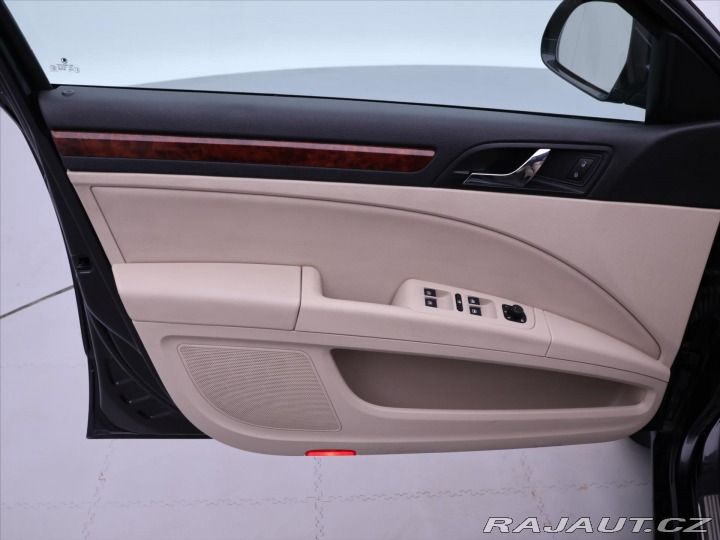 Škoda Superb 1,9 TDI 77kW Elegance Kůž 2009
