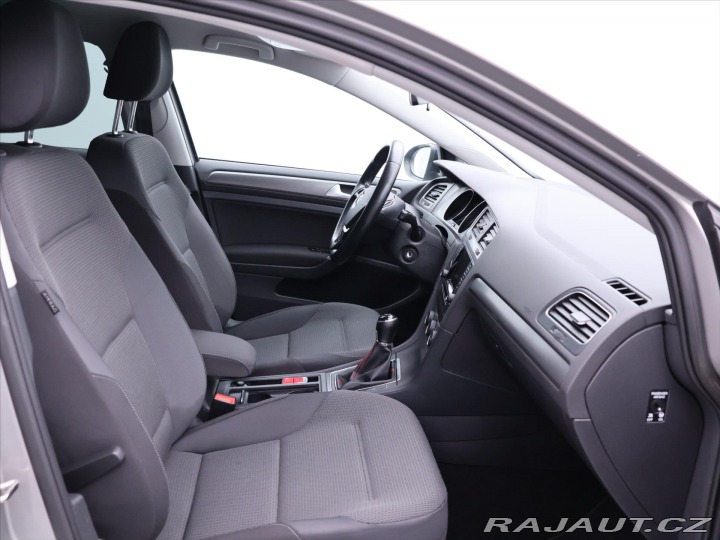 Volkswagen Golf 1,2 TSI 63kW Comfotline 2014