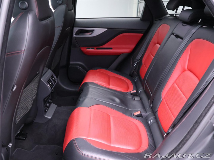 Jaguar F-Pace 3,0 30d AWD R-Sport CZ 2016