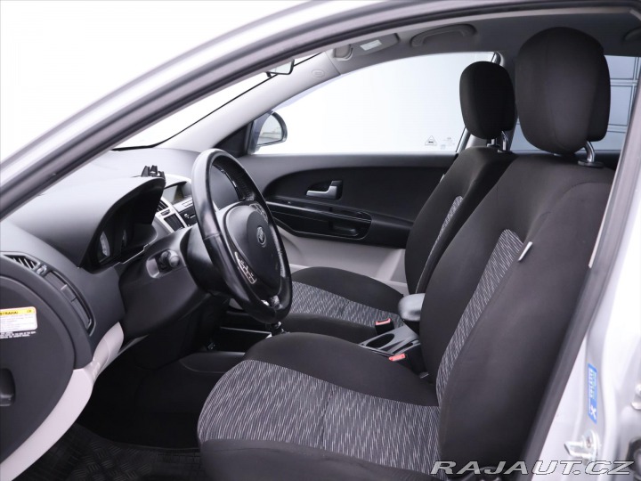 Kia Ceed 1,6 i 92kW CZ Klima 2009