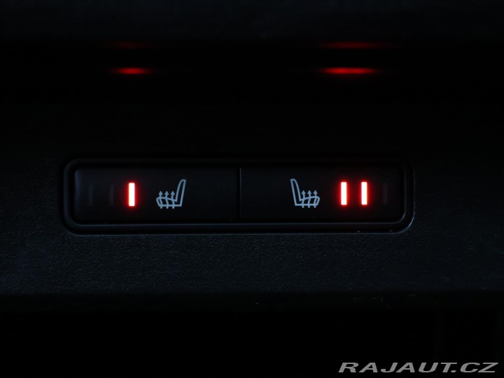 Land Rover Discovery 2,0 TD4 4WD AT 132kW CZ 2015