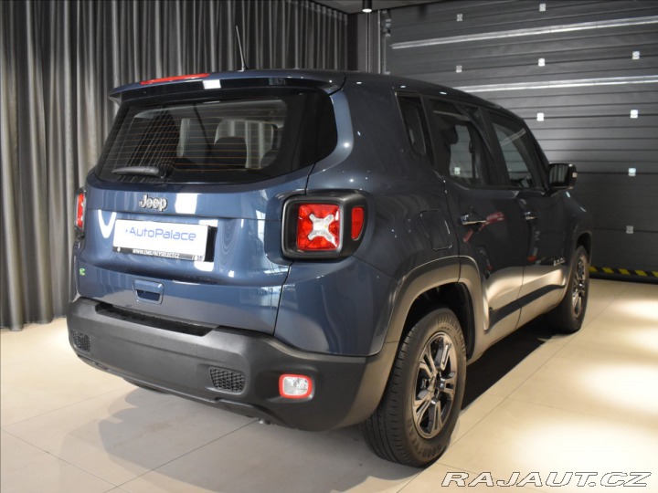 Jeep Renegade 1,5 Hybrid MHEV 1.majitel 2023