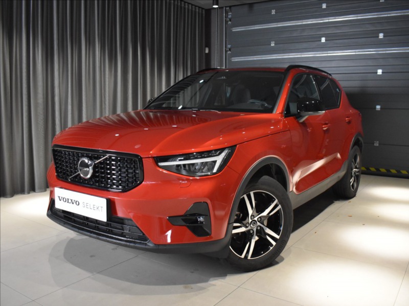 Volvo XC40 2,0 B4 AWD PLUS Bezklíč,h