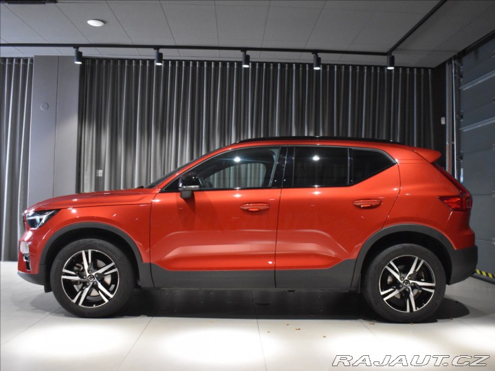 Volvo XC40 2,0 B4 AWD PLUS Bezklíč,h 2023