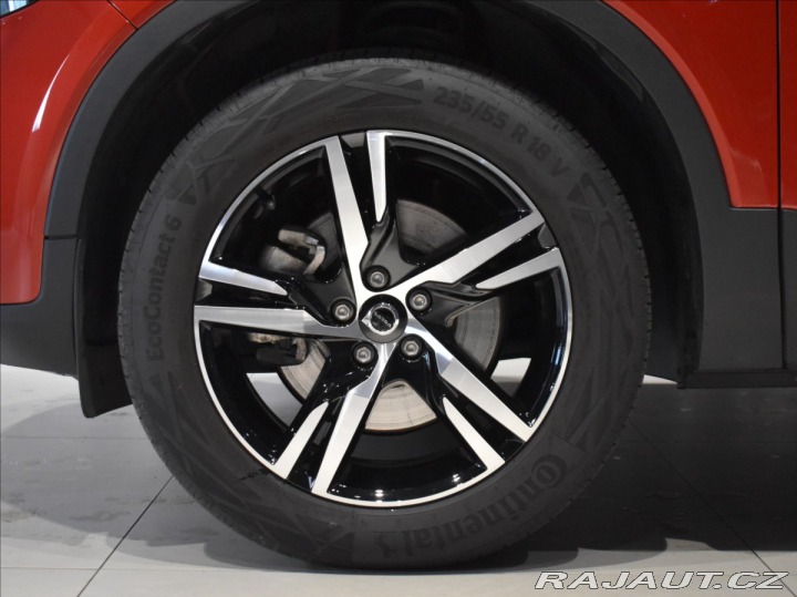 Volvo XC40 2,0 B4 AWD PLUS Bezklíč,h 2023