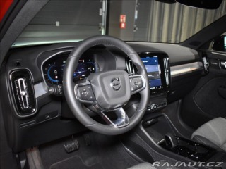 Volvo XC40 2,0 B4 AWD PLUS Bezklíč,h 2023