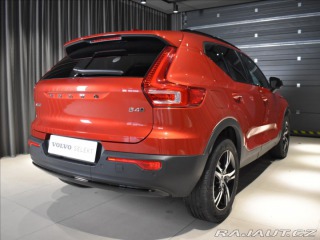 Volvo XC40 2,0 B4 AWD PLUS Bezklíč,h 2023
