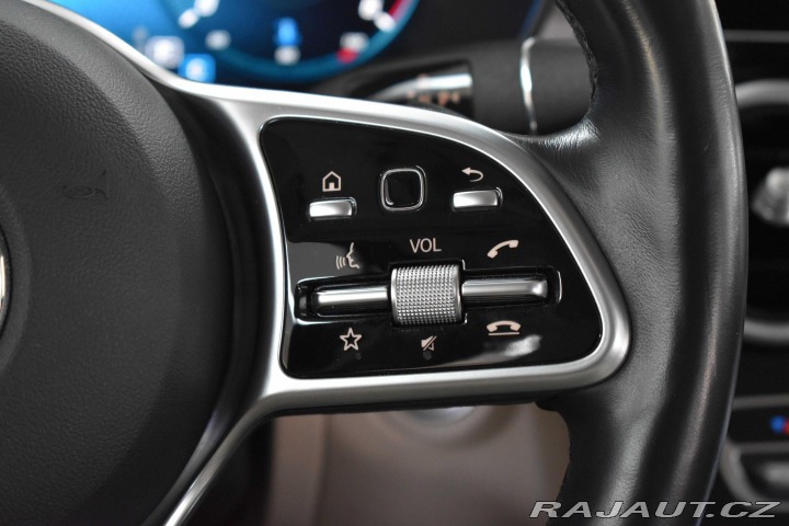 Mercedes-Benz GLC 220d 4MATIC REZERVACE 2020