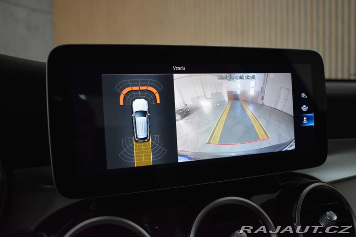 Mercedes-Benz GLC 220d 4MATIC REZERVACE 2020