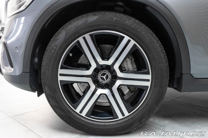Mercedes-Benz GLC 220d 4MATIC REZERVACE 2020