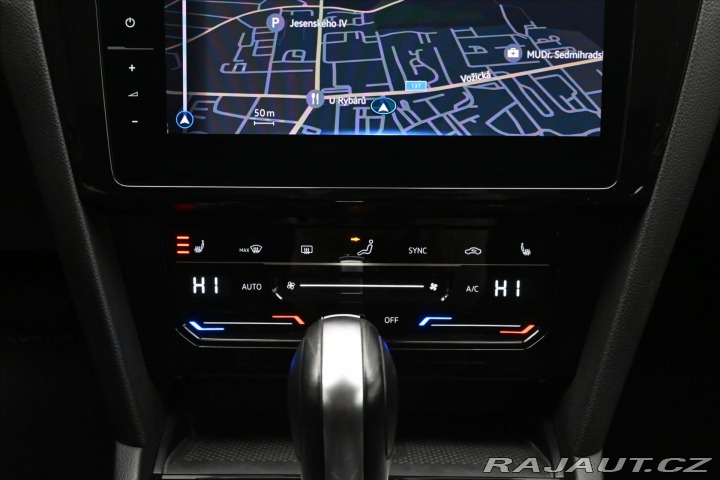 Volkswagen Passat 2,0 TDI 110kW DSG Eleganc 2021