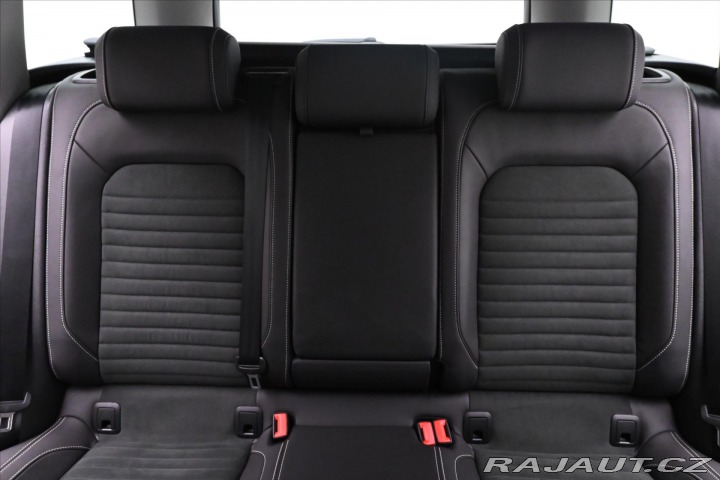 Volkswagen Passat 2,0 TDI 110kW DSG Eleganc 2021