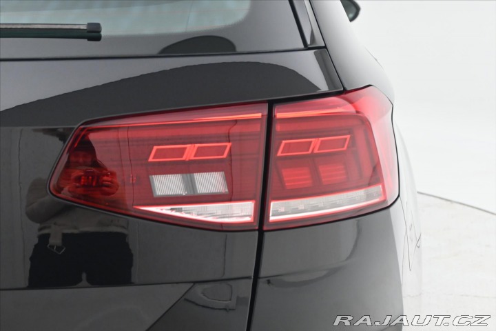 Volkswagen Passat 2,0 TDI 110kW DSG Eleganc 2021