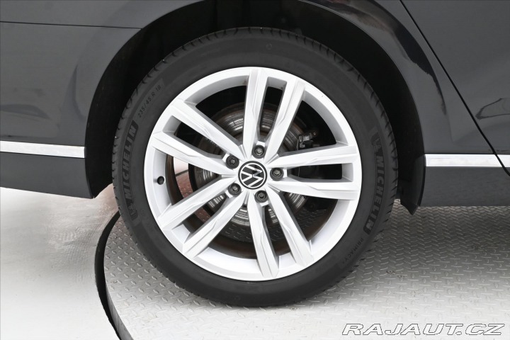 Volkswagen Passat 2,0 TDI 110kW DSG Eleganc 2021