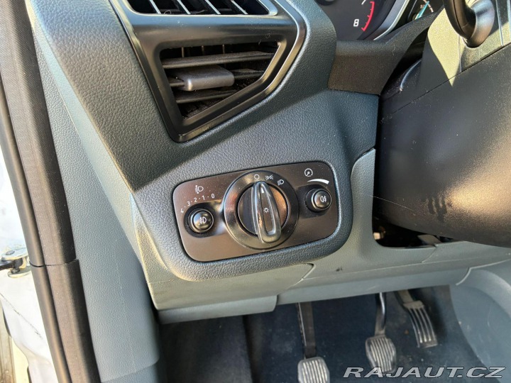 Ford Grand C-MAX 1.6i, 92KW, 4x ZIMNÍ PNEU 2012