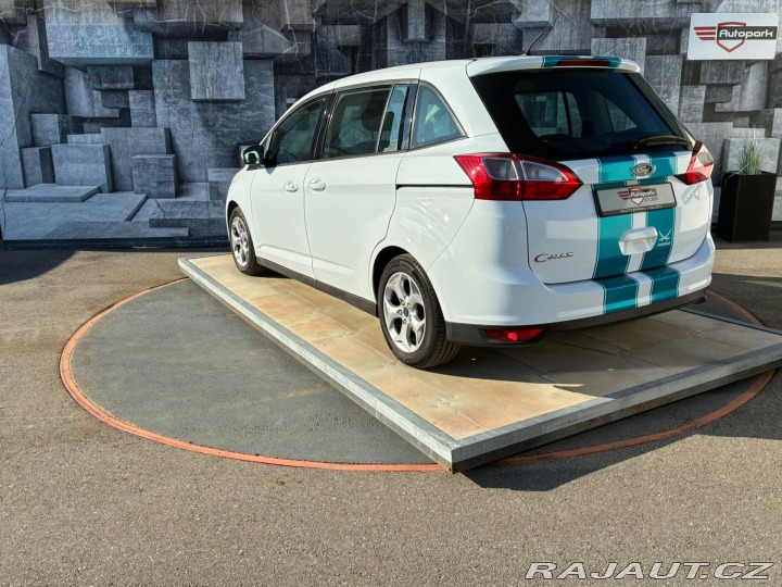 Ford Grand C-MAX 1.6i, 92KW, 4x ZIMNÍ PNEU 2012